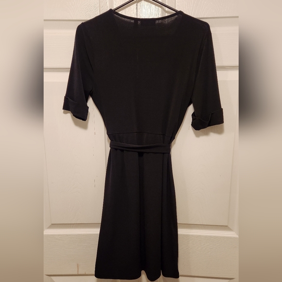 💚 Small LITTLE BLACK DRESS - Picture 3 of 3